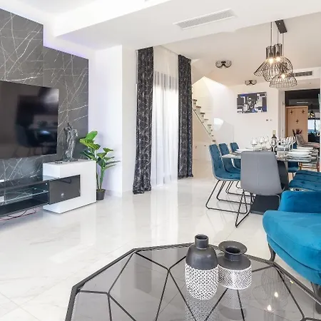 Ferienhaus Mit Privatpool Fur 8 Personen Ca 233 Qm In Zaboric, Dalmatien Norddalmatien * زابوريتش